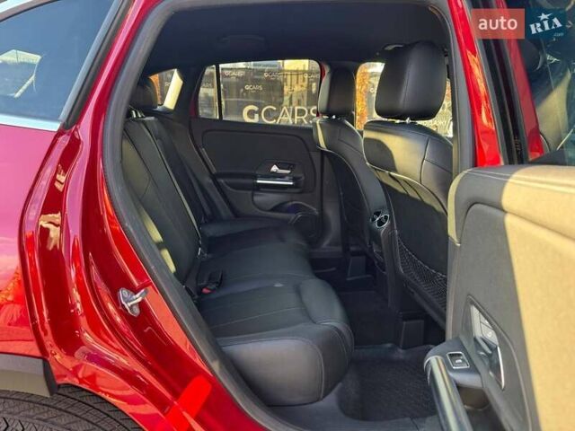 Красный Мерседес ГЛА-Класс, объемом двигателя 2 л и пробегом 72 тыс. км за 29000 $, фото 24 на Automoto.ua