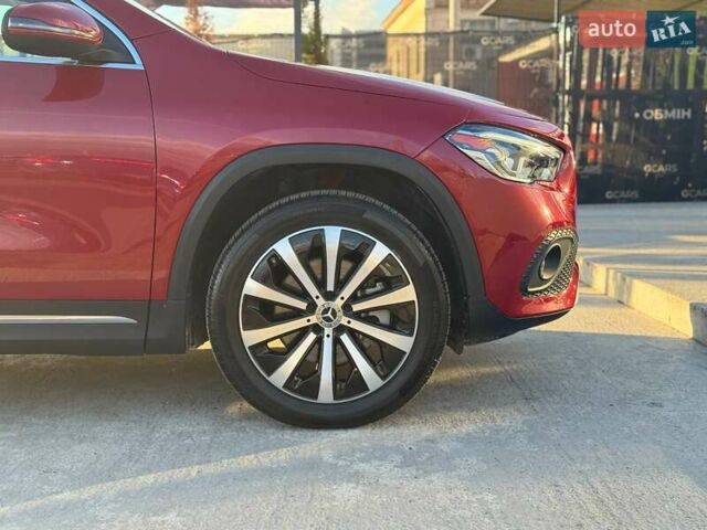 Красный Мерседес ГЛА-Класс, объемом двигателя 2 л и пробегом 72 тыс. км за 29000 $, фото 9 на Automoto.ua