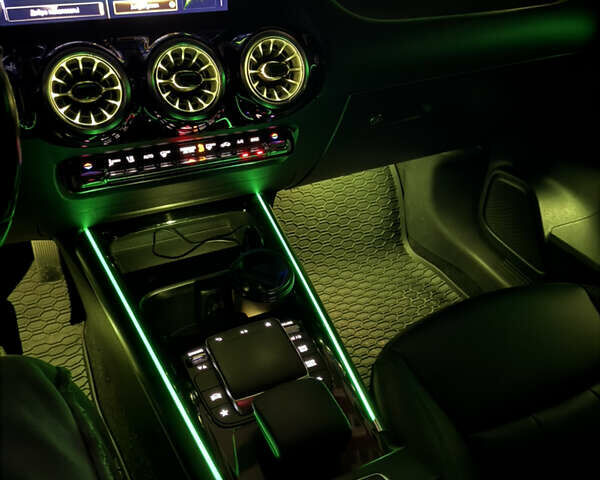 Червоний Мерседес ГЛА-Клас, об'ємом двигуна 2 л та пробігом 71 тис. км за 28800 $, фото 17 на Automoto.ua