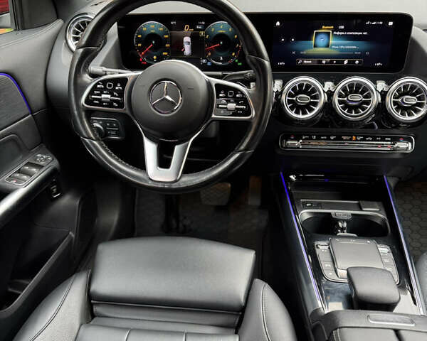 Красный Мерседес ГЛА-Класс, объемом двигателя 2 л и пробегом 70 тыс. км за 28500 $, фото 19 на Automoto.ua