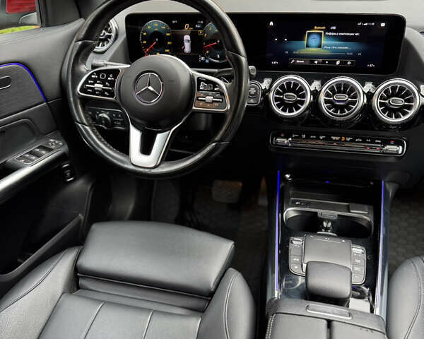 Красный Мерседес ГЛА-Класс, объемом двигателя 2 л и пробегом 70 тыс. км за 28500 $, фото 16 на Automoto.ua