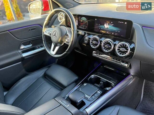 Красный Мерседес ГЛА-Класс, объемом двигателя 2 л и пробегом 72 тыс. км за 29000 $, фото 22 на Automoto.ua