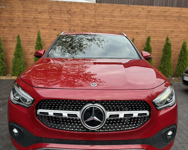 Червоний Мерседес ГЛА-Клас, об'ємом двигуна 2 л та пробігом 71 тис. км за 28800 $, фото 2 на Automoto.ua