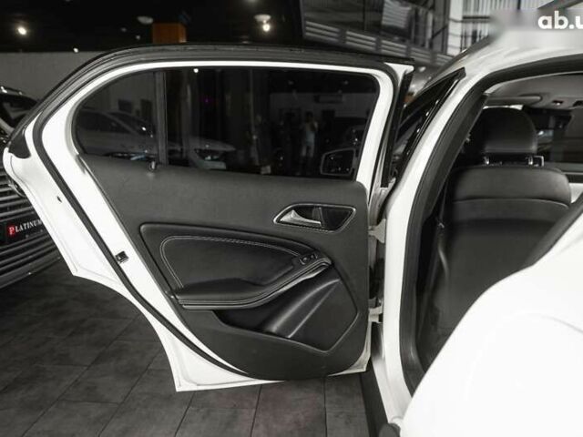 Мерседес ГЛА-Клас, об'ємом двигуна 2.1 л та пробігом 123 тис. км за 21900 $, фото 13 на Automoto.ua
