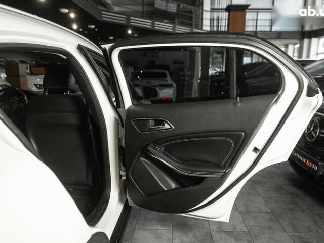 Мерседес ГЛА-Клас, об'ємом двигуна 2.1 л та пробігом 123 тис. км за 21900 $, фото 26 на Automoto.ua