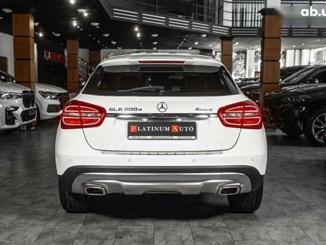 Мерседес ГЛА-Клас, об'ємом двигуна 2.1 л та пробігом 123 тис. км за 21900 $, фото 15 на Automoto.ua