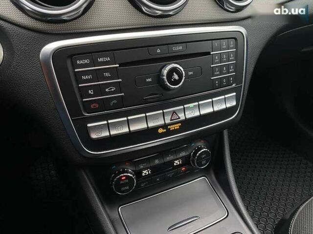 Мерседес ГЛА-Клас, об'ємом двигуна 2 л та пробігом 76 тис. км за 16500 $, фото 16 на Automoto.ua