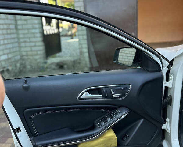 Мерседес ГЛА-Класс, объемом двигателя 2.14 л и пробегом 166 тыс. км за 24800 $, фото 7 на Automoto.ua