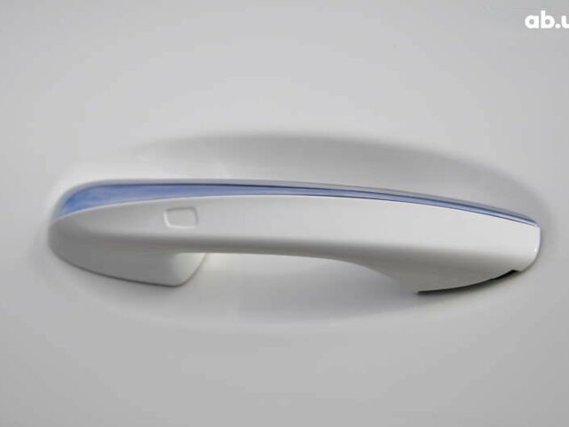 Мерседес ГЛА-Клас, об'ємом двигуна 2 л та пробігом 8 тис. км за 46000 $, фото 12 на Automoto.ua