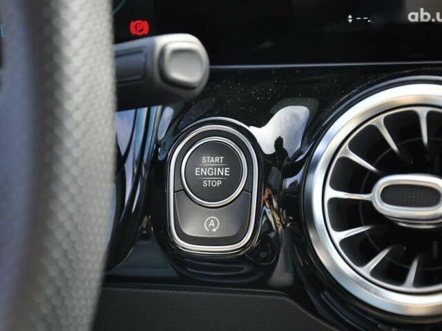 Мерседес ГЛА-Клас, об'ємом двигуна 2 л та пробігом 8 тис. км за 46000 $, фото 26 на Automoto.ua