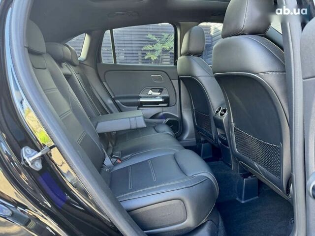 Мерседес ГЛА-Клас, об'ємом двигуна 2 л та пробігом 14 тис. км за 56900 $, фото 20 на Automoto.ua