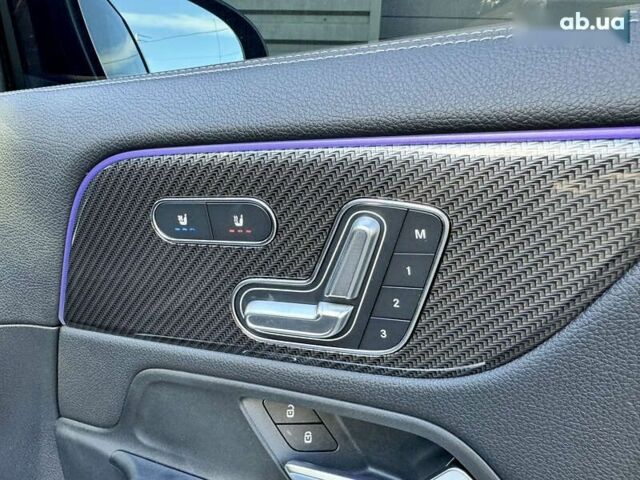 Мерседес ГЛА-Клас, об'ємом двигуна 2 л та пробігом 14 тис. км за 56900 $, фото 29 на Automoto.ua