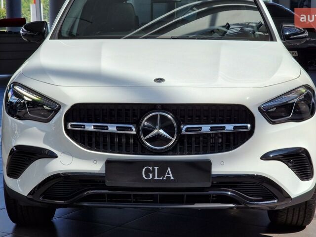 Мерседес ГЛА-Класс, объемом двигателя 1.95 л и пробегом 0 тыс. км за 59245 $, фото 2 на Automoto.ua