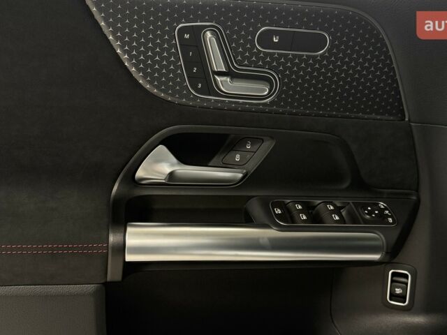купити нове авто Мерседес ГЛА-Клас 2025 року від офіційного дилера Mercedes-Benz на Набережній Мерседес фото