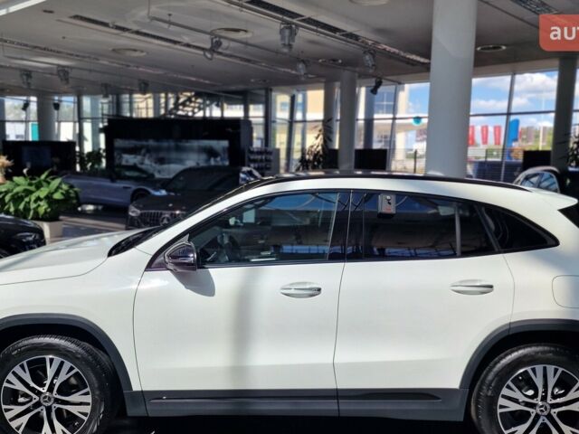 Мерседес ГЛА-Класс, объемом двигателя 1.95 л и пробегом 0 тыс. км за 59245 $, фото 1 на Automoto.ua