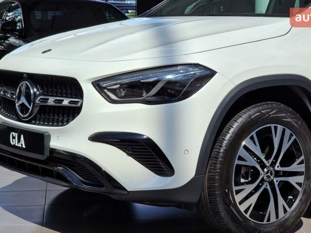 Мерседес ГЛА-Класс, объемом двигателя 1.95 л и пробегом 0 тыс. км за 59052 $, фото 4 на Automoto.ua