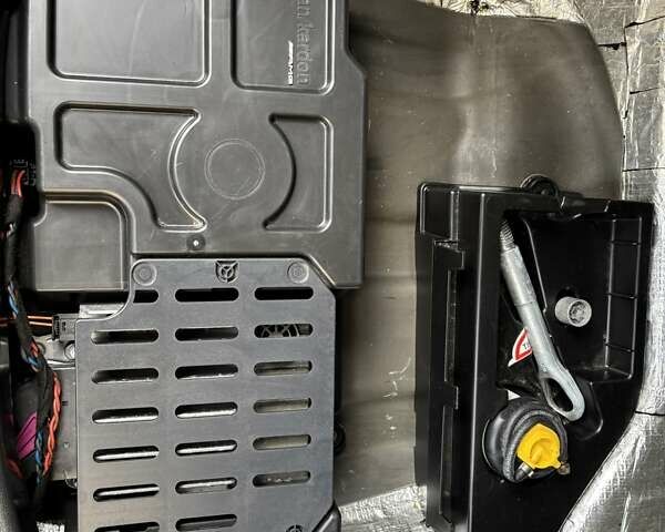 Серый Мерседес ГЛА-Класс, объемом двигателя 2 л и пробегом 75 тыс. км за 29000 $, фото 26 на Automoto.ua