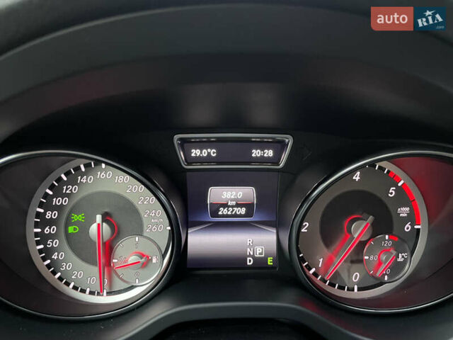 Мерседес ГЛА-Класс 2014 в Киеве на Automoto.ua Серый Мерседес ГЛА-Класс, объемом двигателя 2.14 л и пробегом 262 тыс. км за 18500 $, фото 42 на Automoto.ua
