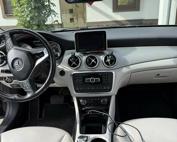 Мерседес ГЛА-Класс 2014 в Львове на Automoto.ua Серый Мерседес ГЛА-Класс, объемом двигателя 1.99 л и пробегом 149 тыс. км за 17900 $, фото 10 на Automoto.ua