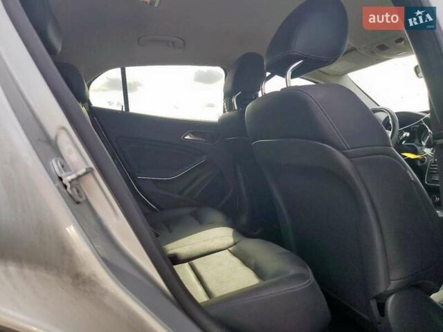 Серый Мерседес ГЛА-Класс, объемом двигателя 1.99 л и пробегом 87 тыс. км за 2950 $, фото 8 на Automoto.ua