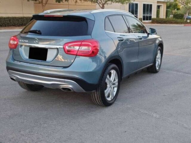 Серый Мерседес ГЛА-Класс, объемом двигателя 2 л и пробегом 113 тыс. км за 9500 $, фото 4 на Automoto.ua