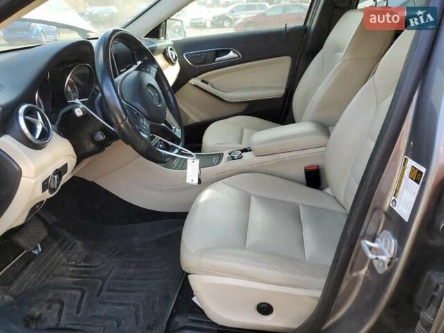 Серый Мерседес ГЛА-Класс, объемом двигателя 1.99 л и пробегом 104 тыс. км за 4000 $, фото 6 на Automoto.ua