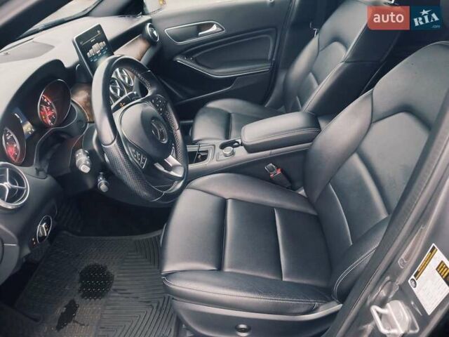Серый Мерседес ГЛА-Класс, объемом двигателя 2 л и пробегом 107 тыс. км за 16800 $, фото 33 на Automoto.ua