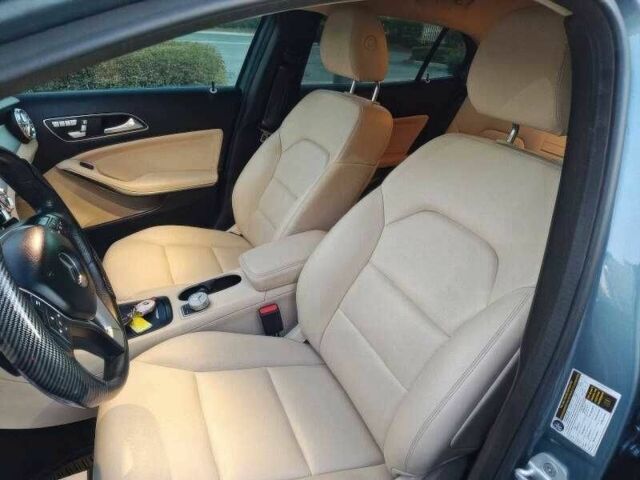 Серый Мерседес ГЛА-Класс, объемом двигателя 2 л и пробегом 113 тыс. км за 9500 $, фото 9 на Automoto.ua