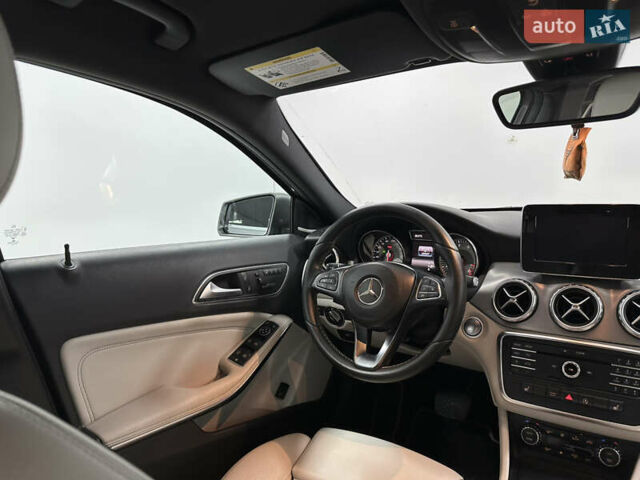 Серый Мерседес ГЛА-Класс, объемом двигателя 2 л и пробегом 129 тыс. км за 19700 $, фото 10 на Automoto.ua