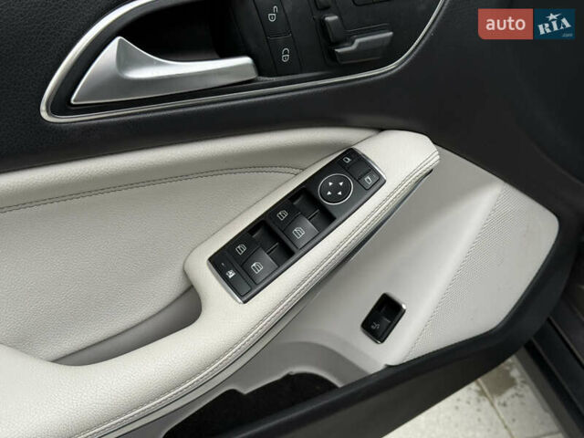 Сірий Мерседес ГЛА-Клас, об'ємом двигуна 2 л та пробігом 83 тис. км за 16700 $, фото 26 на Automoto.ua