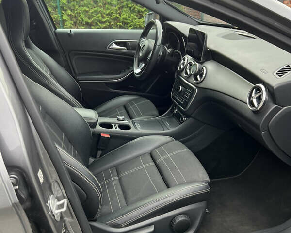 Серый Мерседес ГЛА-Класс, объемом двигателя 1.6 л и пробегом 125 тыс. км за 20000 $, фото 14 на Automoto.ua