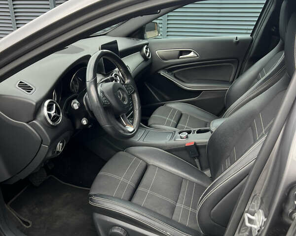 Серый Мерседес ГЛА-Класс, объемом двигателя 1.6 л и пробегом 125 тыс. км за 20000 $, фото 8 на Automoto.ua