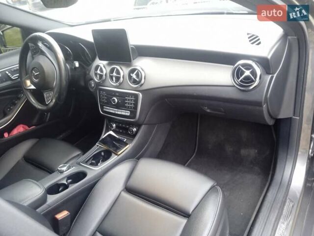 Серый Мерседес ГЛА-Класс, объемом двигателя 1.99 л и пробегом 184 тыс. км за 20950 $, фото 5 на Automoto.ua