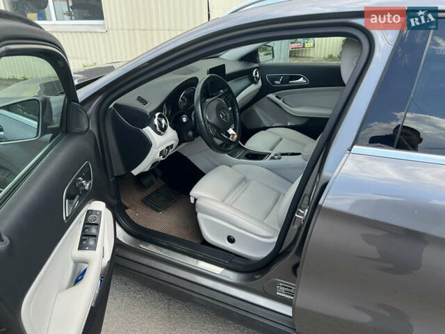 Серый Мерседес ГЛА-Класс, объемом двигателя 2 л и пробегом 23 тыс. км за 34000 $, фото 7 на Automoto.ua