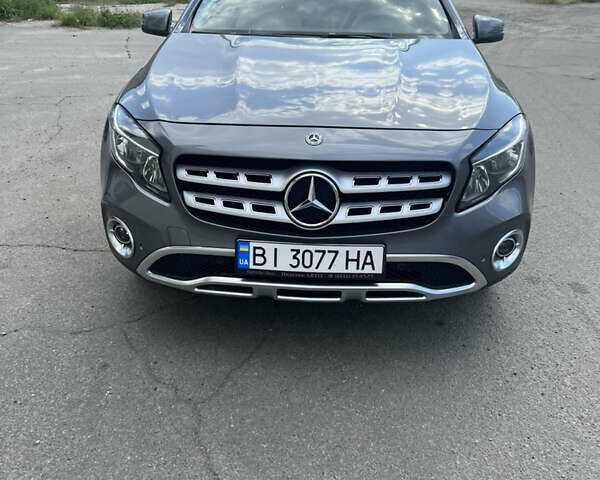 Серый Мерседес ГЛА-Класс, объемом двигателя 2 л и пробегом 23 тыс. км за 34000 $, фото 5 на Automoto.ua