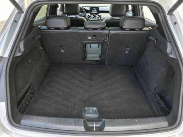 Сірий Мерседес ГЛА-Клас, об'ємом двигуна 2 л та пробігом 33 тис. км за 12250 $, фото 19 на Automoto.ua