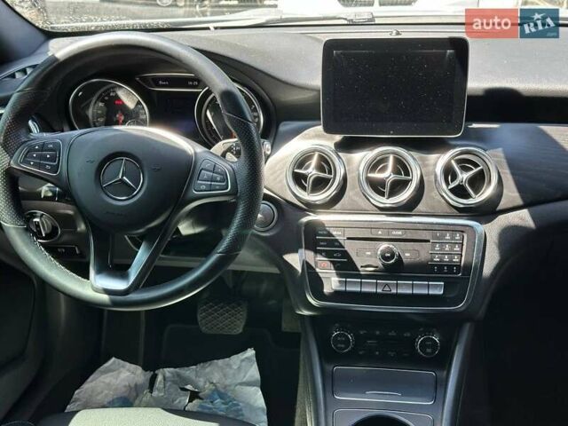Сірий Мерседес ГЛА-Клас, об'ємом двигуна 1.99 л та пробігом 48 тис. км за 23300 $, фото 8 на Automoto.ua