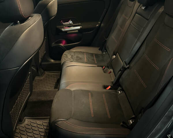 Серый Мерседес ГЛА-Класс, объемом двигателя 1.99 л и пробегом 13 тыс. км за 43000 $, фото 22 на Automoto.ua