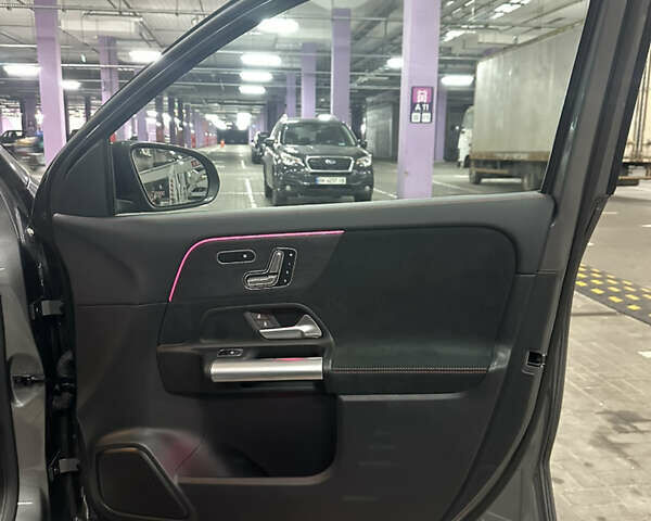 Серый Мерседес ГЛА-Класс, объемом двигателя 1.99 л и пробегом 13 тыс. км за 43000 $, фото 28 на Automoto.ua