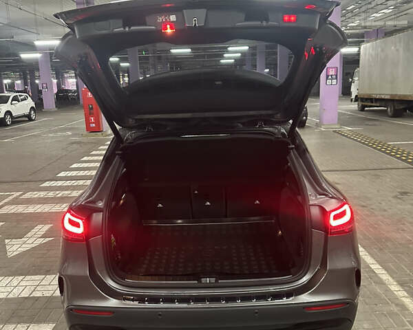 Серый Мерседес ГЛА-Класс, объемом двигателя 1.99 л и пробегом 13 тыс. км за 43000 $, фото 24 на Automoto.ua