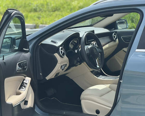 Синій Мерседес ГЛА-Клас, об'ємом двигуна 2 л та пробігом 152 тис. км за 15990 $, фото 16 на Automoto.ua