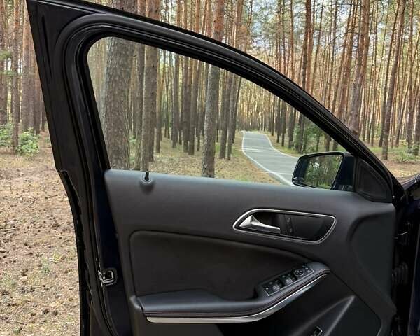 Синий Мерседес ГЛА-Класс, объемом двигателя 2.14 л и пробегом 210 тыс. км за 23909 $, фото 15 на Automoto.ua