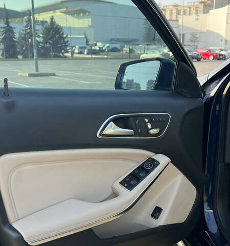 Синий Мерседес ГЛА-Класс, объемом двигателя 2 л и пробегом 143 тыс. км за 16500 $, фото 12 на Automoto.ua