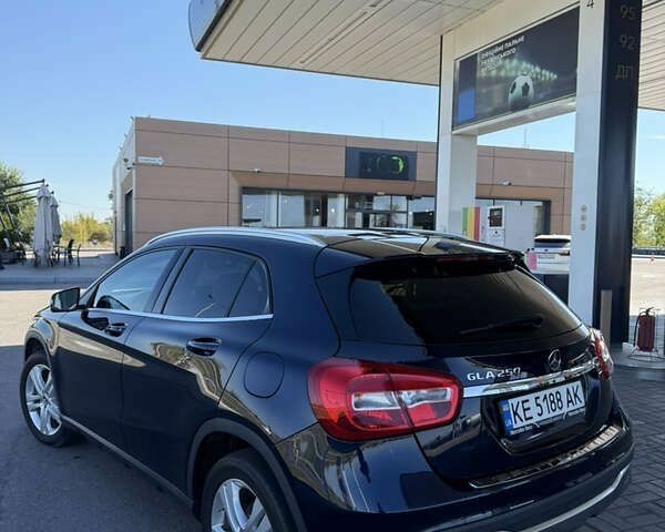 Синій Мерседес ГЛА-Клас, об'ємом двигуна 2 л та пробігом 140 тис. км за 19500 $, фото 4 на Automoto.ua