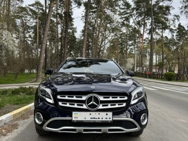 Синій Мерседес ГЛА-Клас, об'ємом двигуна 2 л та пробігом 56 тис. км за 20950 $, фото 4 на Automoto.ua