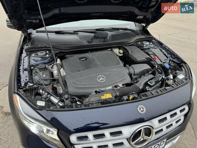 Синий Мерседес ГЛА-Класс, объемом двигателя 1.99 л и пробегом 155 тыс. км за 18500 $, фото 5 на Automoto.ua