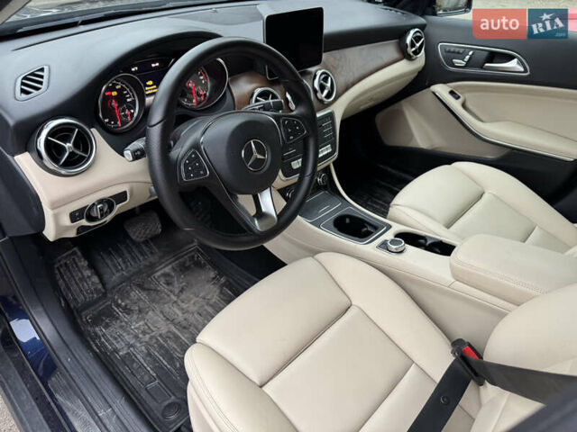 Синий Мерседес ГЛА-Класс, объемом двигателя 1.99 л и пробегом 154 тыс. км за 18800 $, фото 6 на Automoto.ua