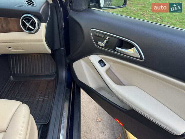 Синий Мерседес ГЛА-Класс, объемом двигателя 1.99 л и пробегом 155 тыс. км за 18500 $, фото 12 на Automoto.ua