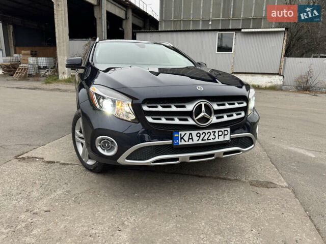 Синий Мерседес ГЛА-Класс, объемом двигателя 1.99 л и пробегом 155 тыс. км за 18500 $, фото 2 на Automoto.ua
