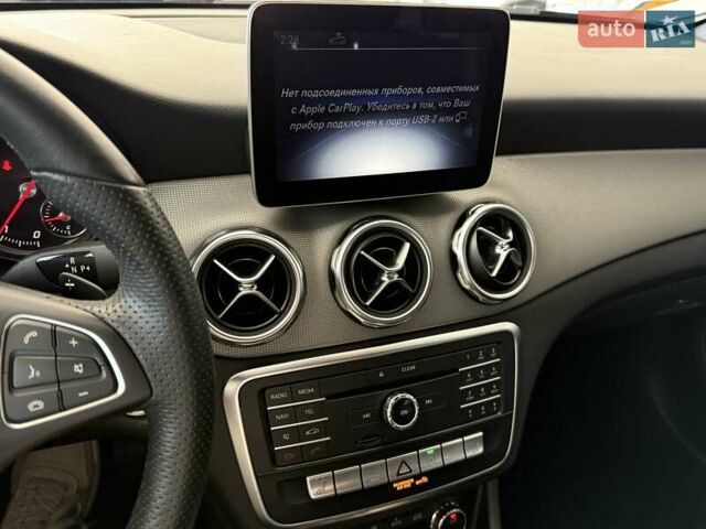 Синій Мерседес ГЛА-Клас, об'ємом двигуна 2 л та пробігом 93 тис. км за 22800 $, фото 16 на Automoto.ua